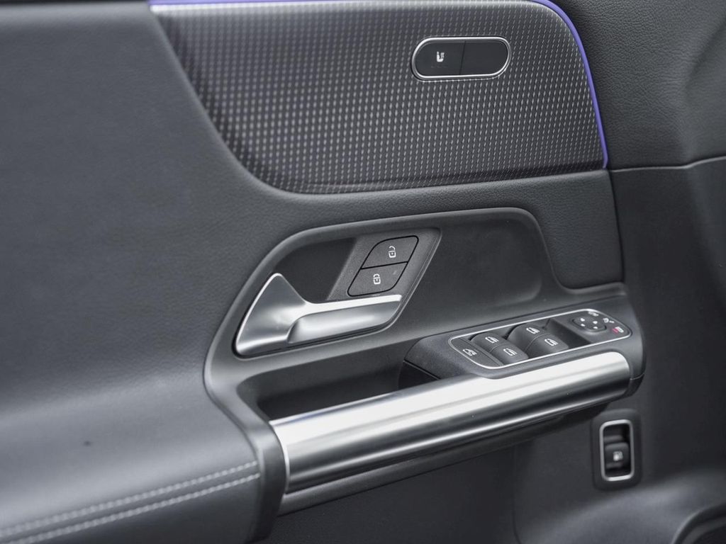 Mercedes-Benz B 250 2022