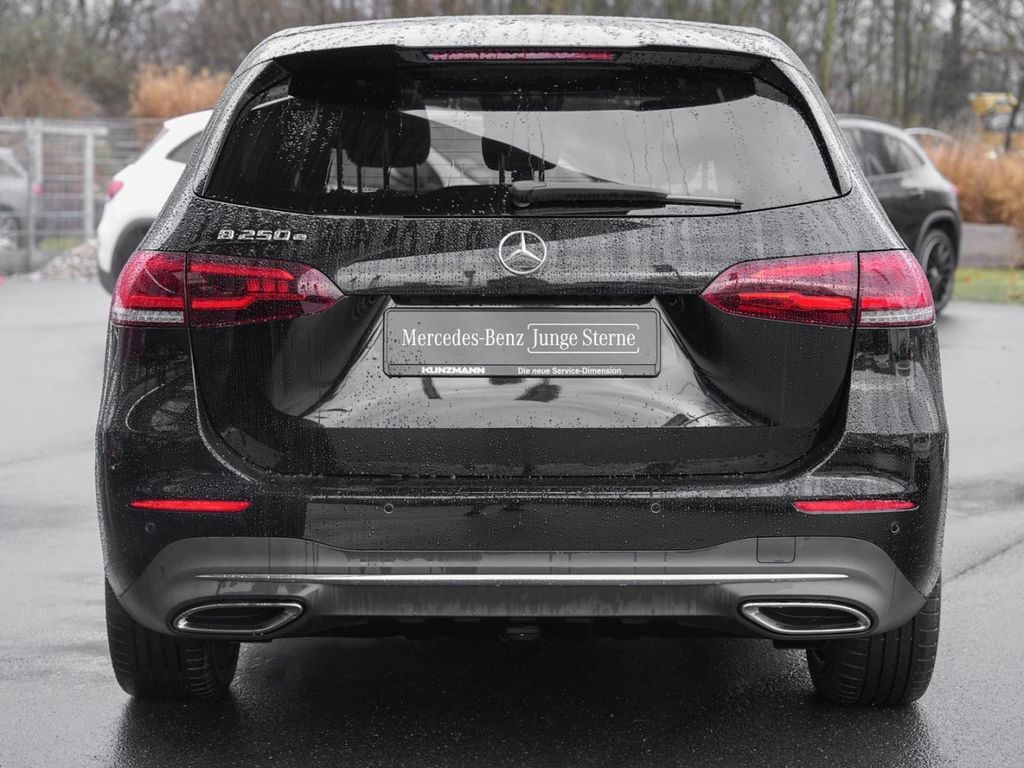 Mercedes-Benz B 250 2022