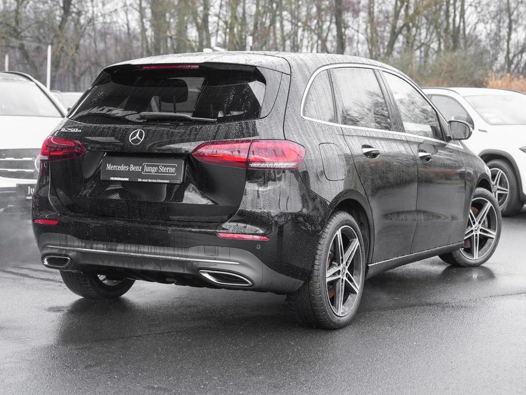 Mercedes-Benz B 250 2022