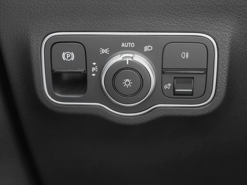 Mercedes-Benz B 250 2022