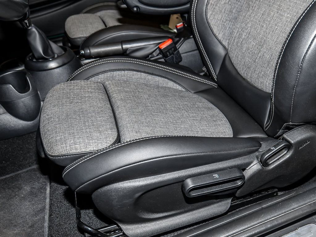 MINI One Cabrio 2022