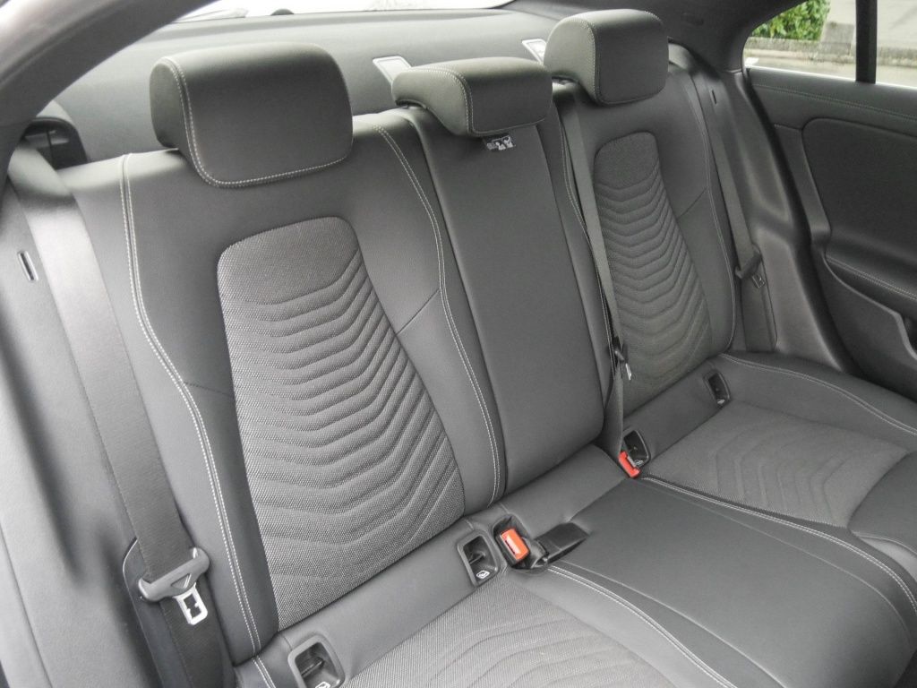 Mercedes-Benz CLA 180 2024