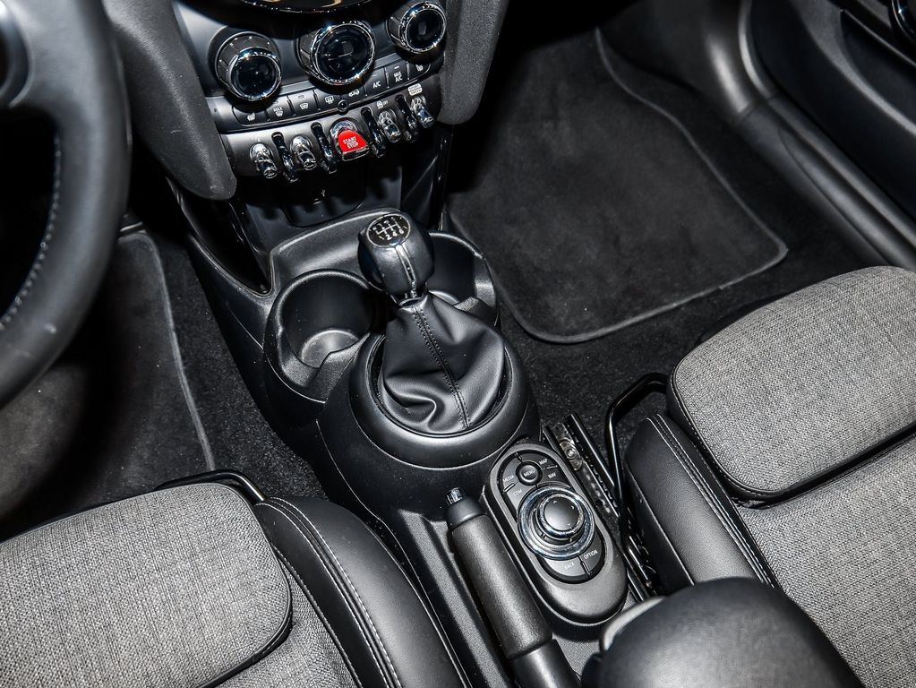 MINI One Cabrio 2022