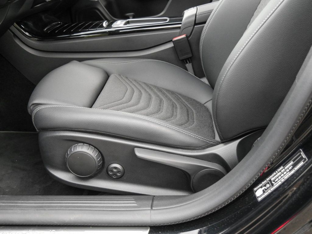 Mercedes-Benz CLA 180 2024