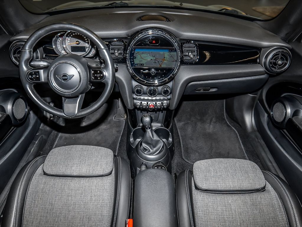 MINI One Cabrio 2022