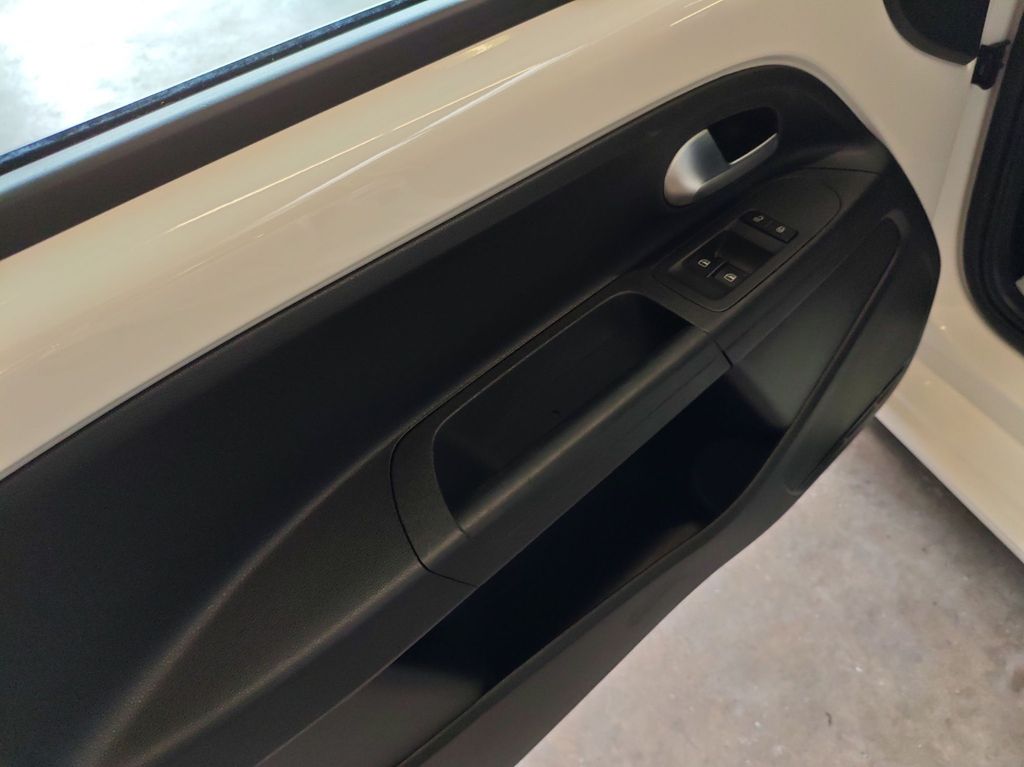 Volkswagen up! 2019