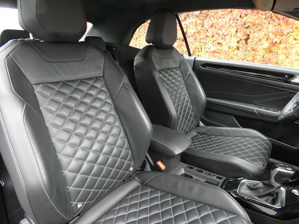 Volkswagen T-Roc 2023