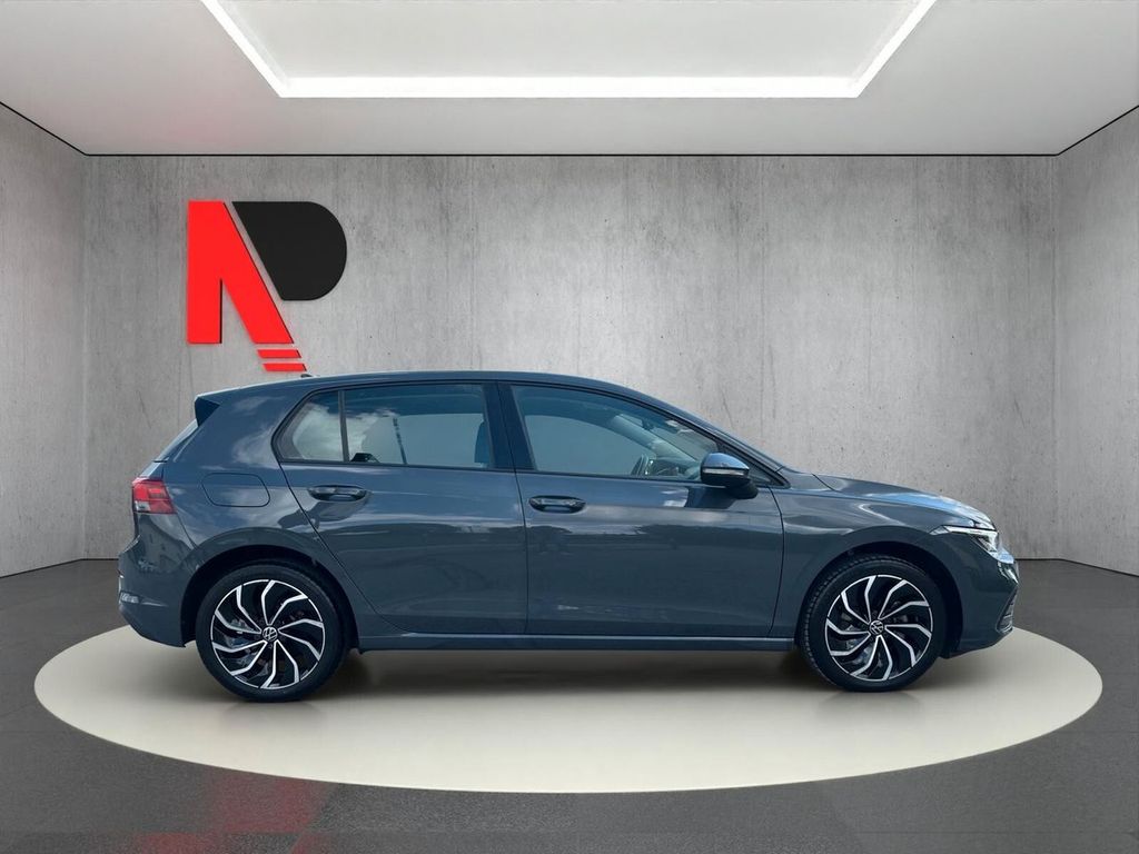 Volkswagen Golf 2022