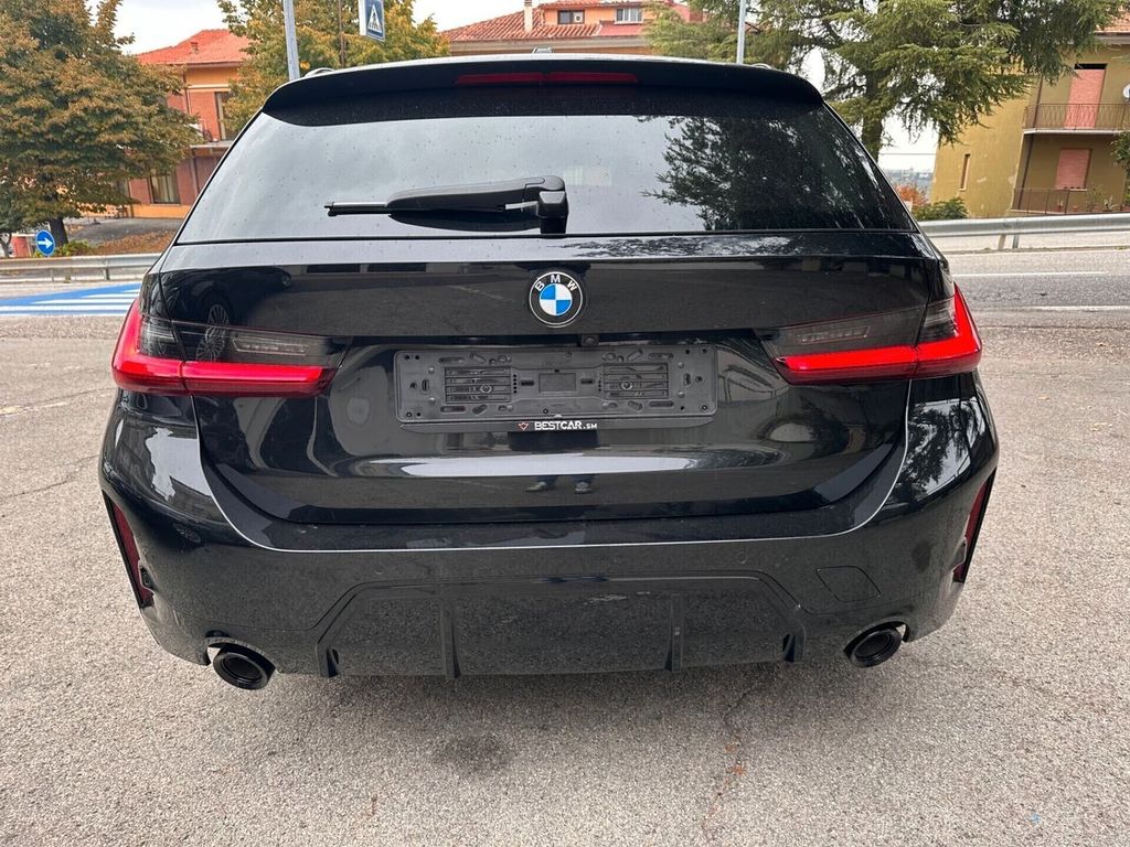 BMW 318 2024