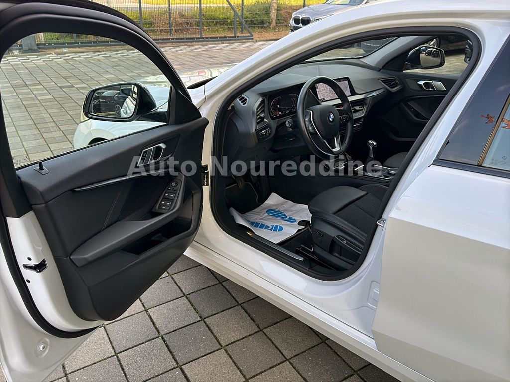 BMW 118 2021
