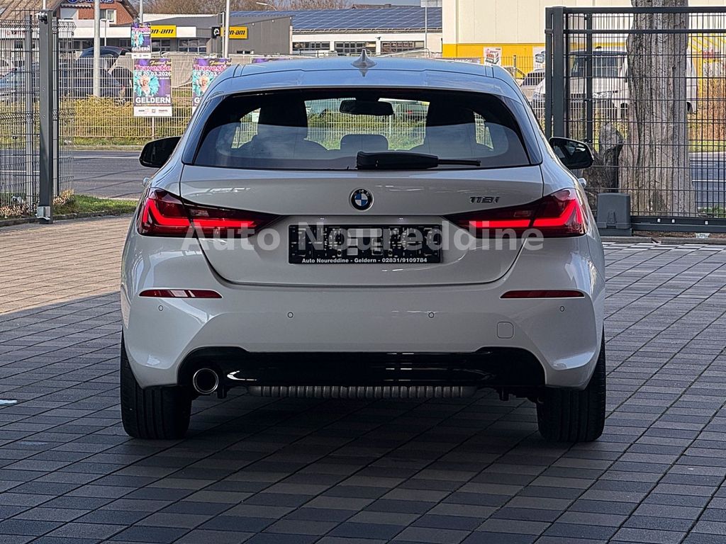 BMW 118 2021