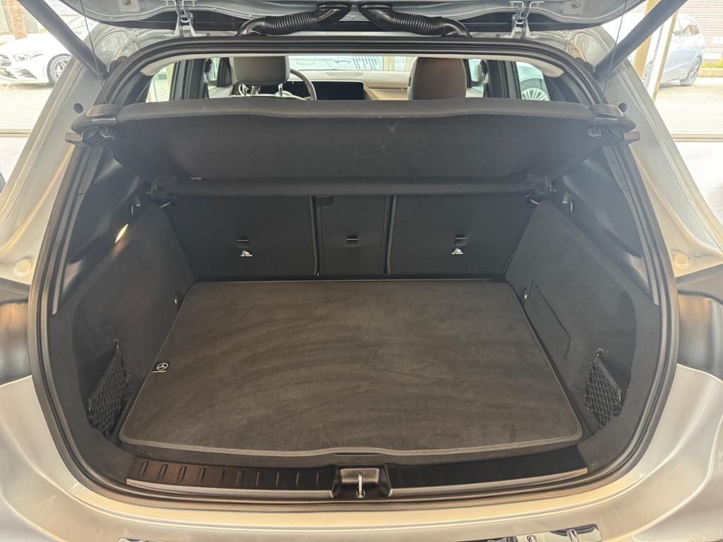 Mercedes-Benz GLA 180 2024