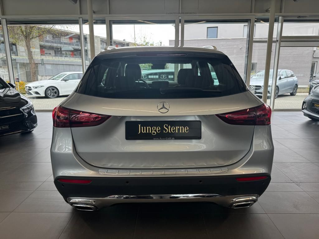 Mercedes-Benz GLA 180 2024