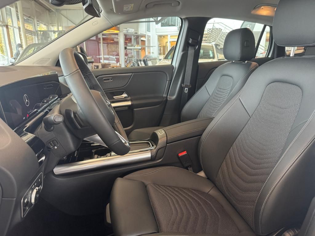 Mercedes-Benz GLA 180 2024