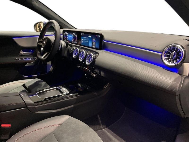 Mercedes-Benz A 180 2026