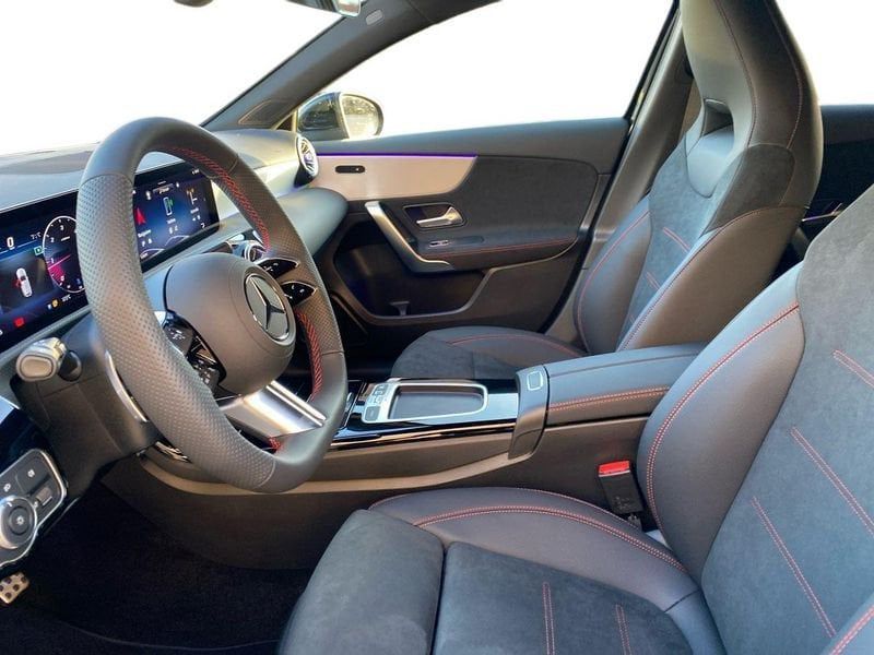 Mercedes-Benz A 180 2026