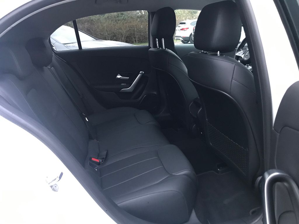 Mercedes-Benz A 180 2023