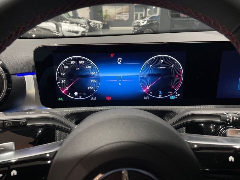 Mercedes-Benz A 180 2026