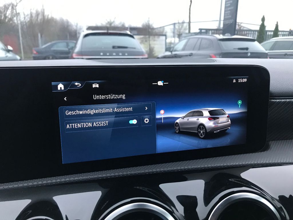 Mercedes-Benz A 180 2023