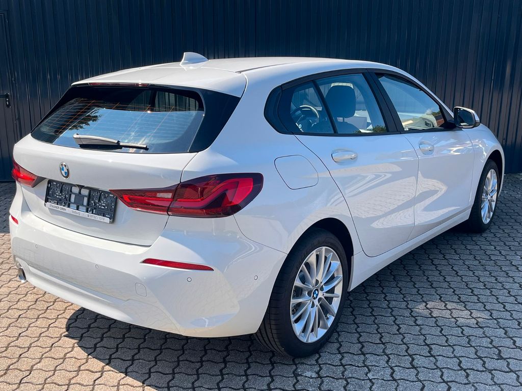 BMW 116 2024