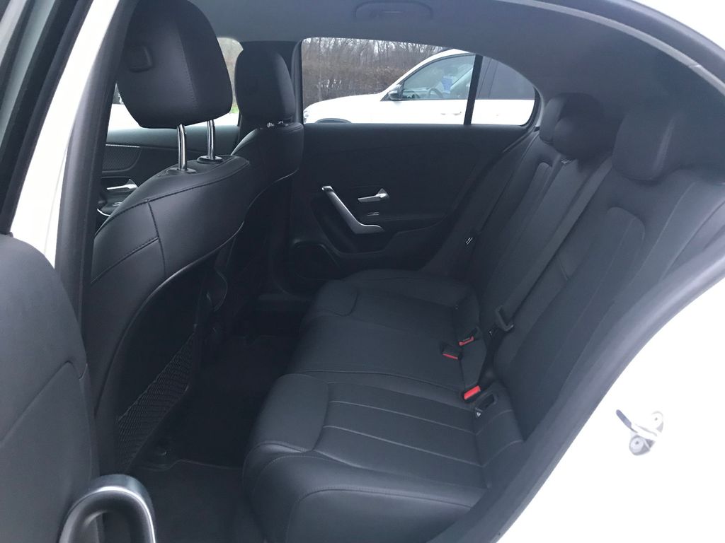 Mercedes-Benz A 180 2023