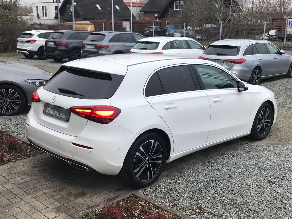 Mercedes-Benz A 180 2023