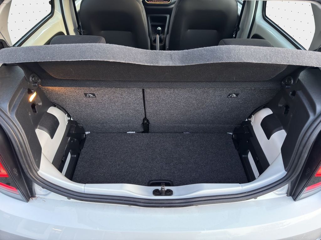 Volkswagen up! 2023