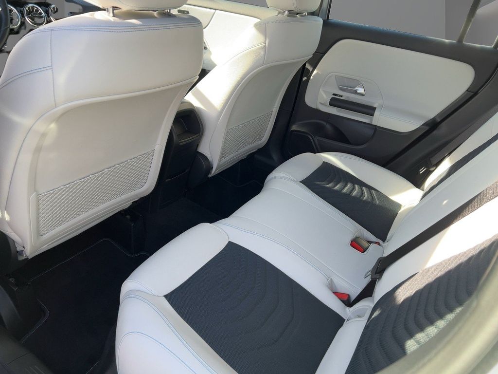 Mercedes-Benz GLA 250 2022