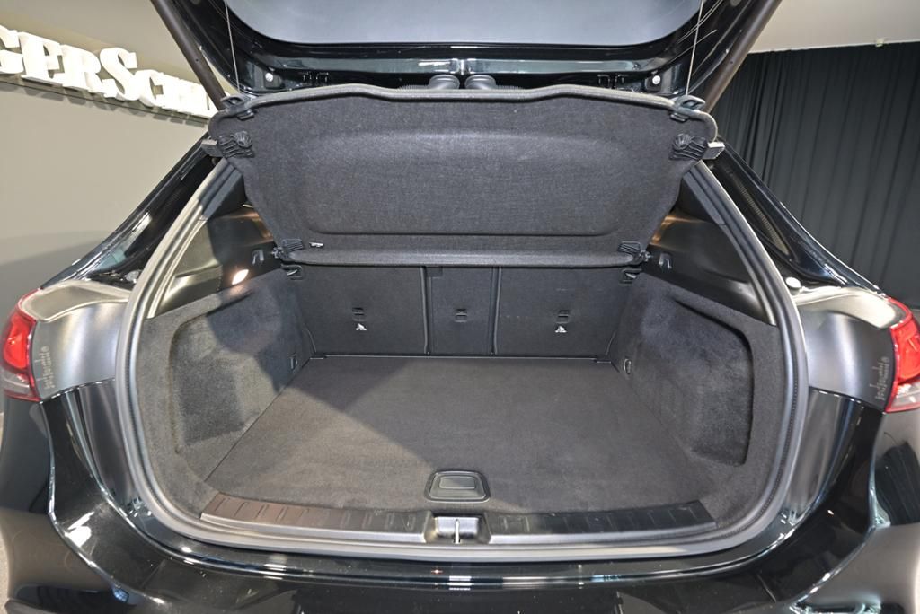 Mercedes-Benz GLA 200 2022