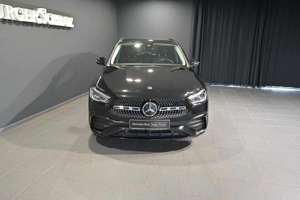 Mercedes-Benz GLA 200 2022