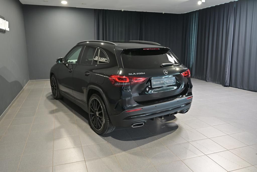 Mercedes-Benz GLA 200 2022