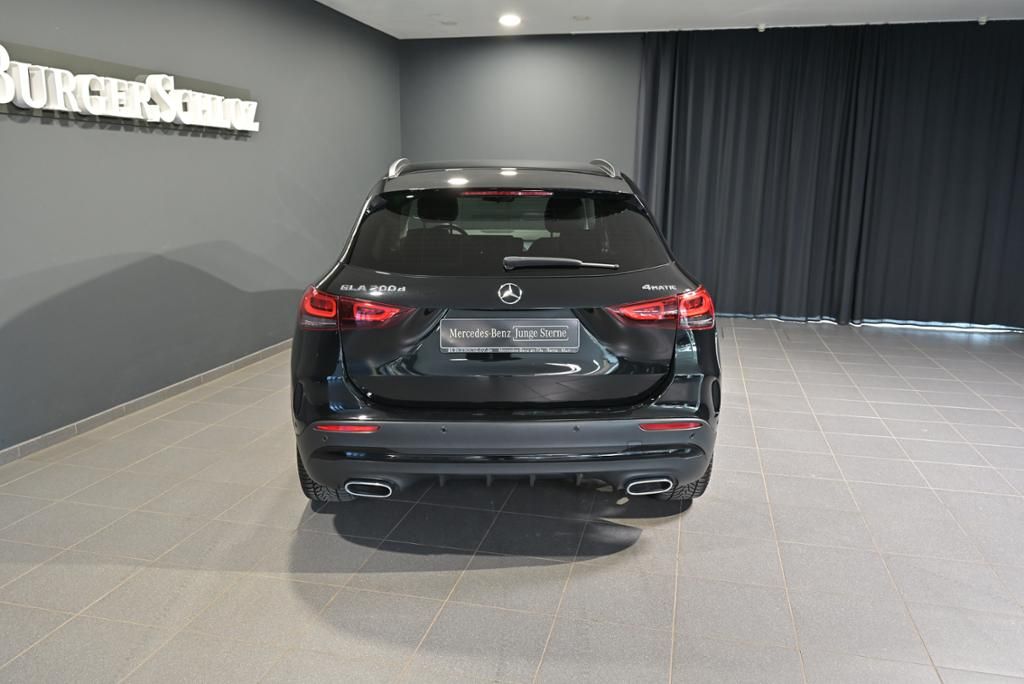 Mercedes-Benz GLA 200 2022