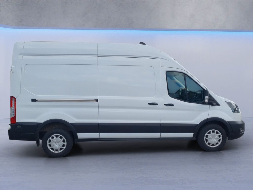 Ford Transit 2024