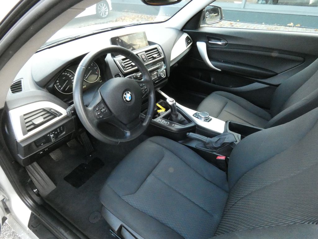 BMW 118 2016