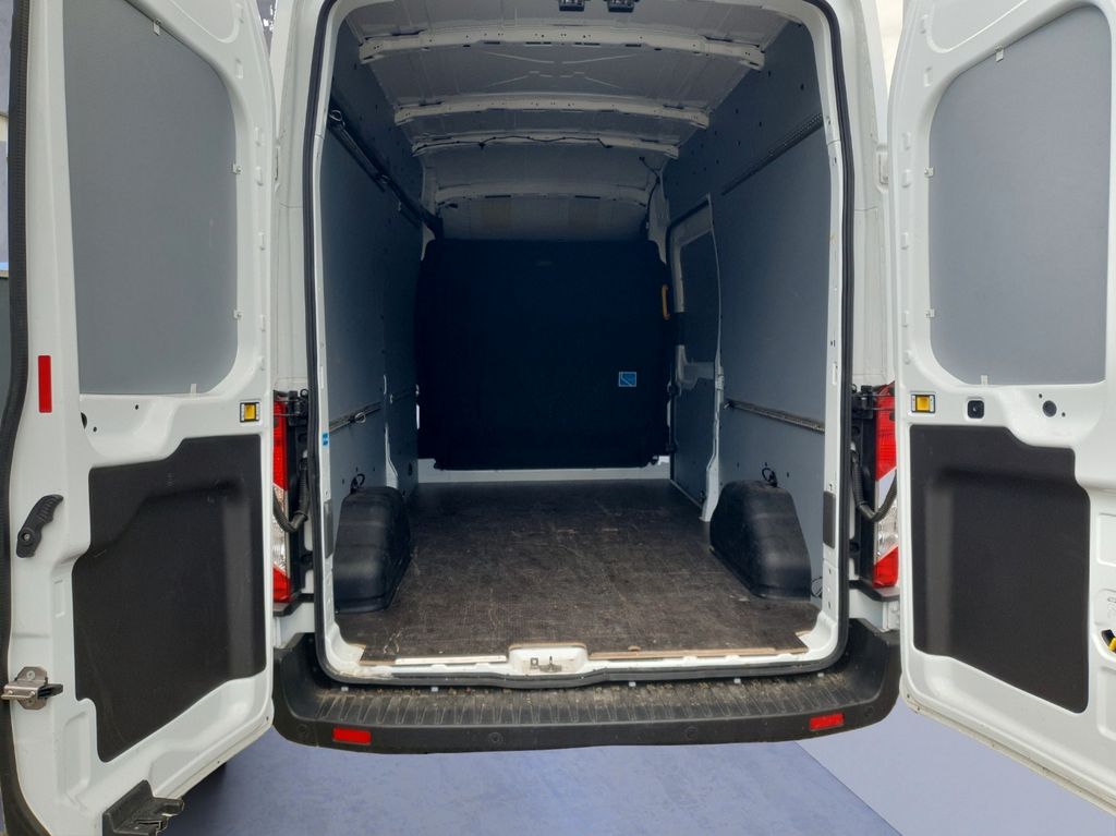 Ford Transit 2024