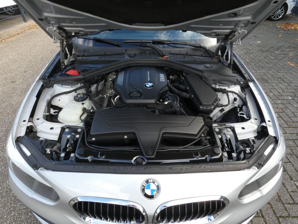 BMW 118 2016