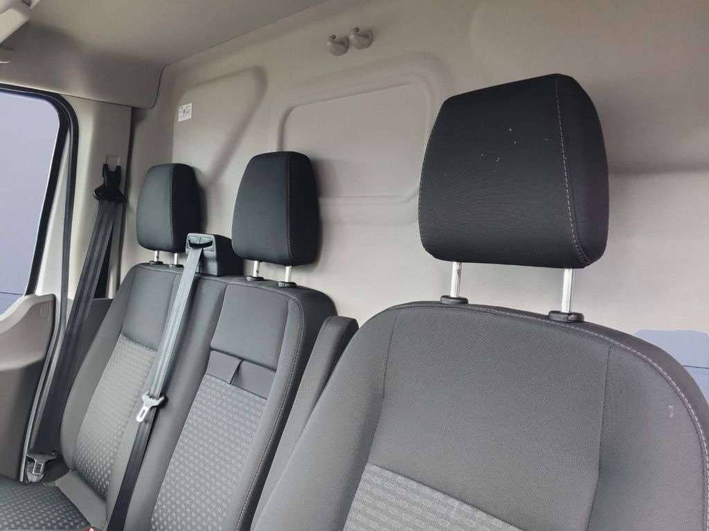 Ford Transit 2024