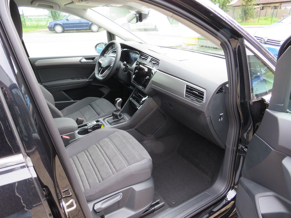 Volkswagen Touran 2023