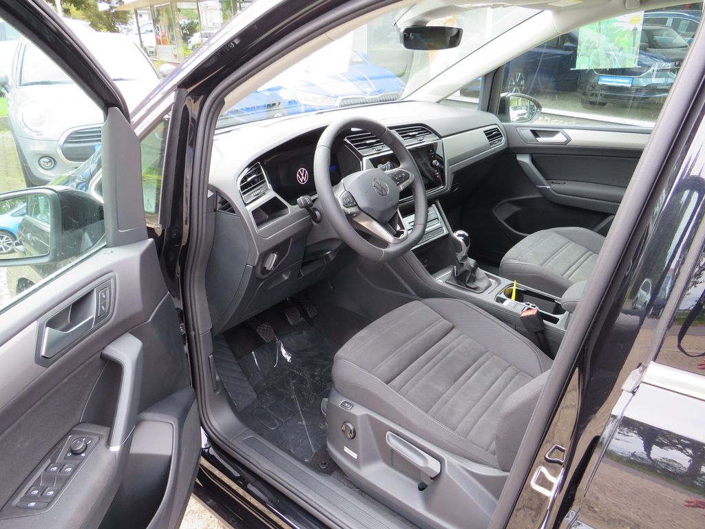 Volkswagen Touran 2023