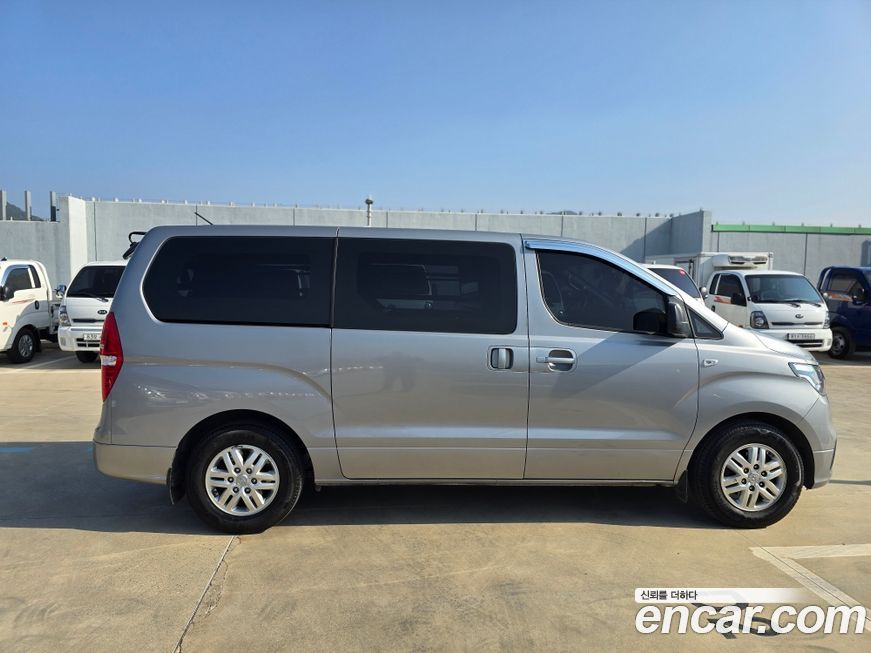 Hyundai Starex 2020