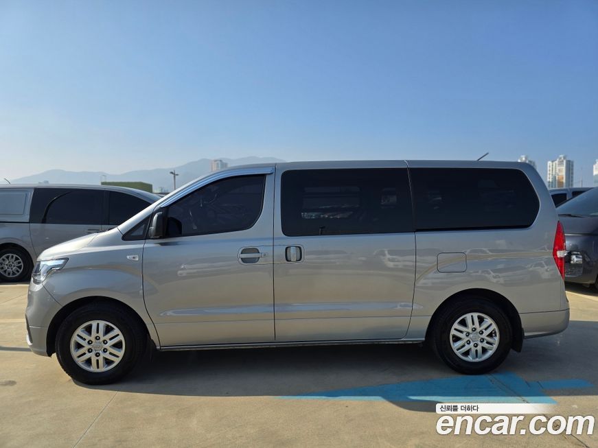 Hyundai Starex 2020