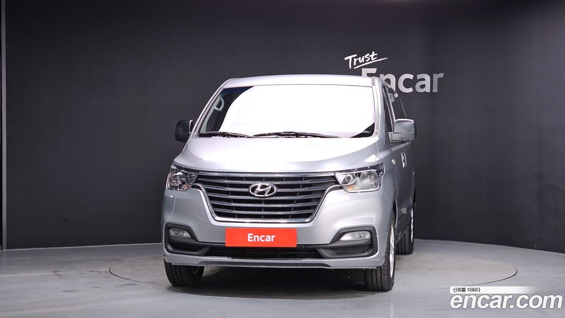Hyundai Starex 2019