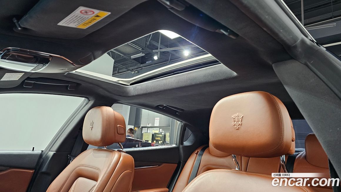 Maserati Quattroporte 2016