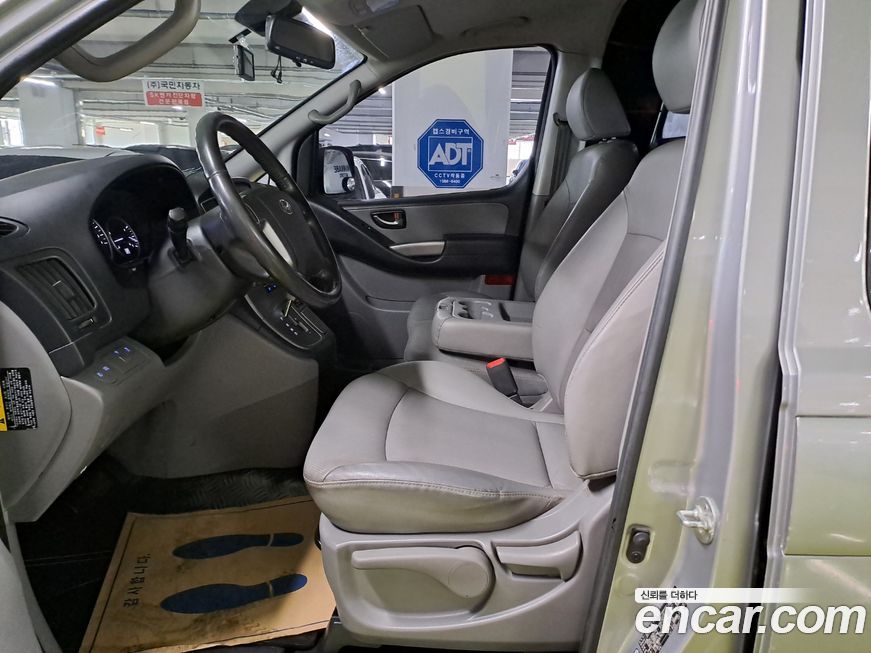 Hyundai Starex 2019
