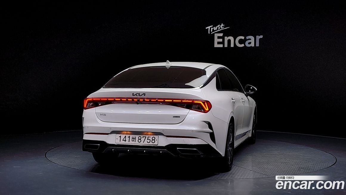 Kia K5 2023