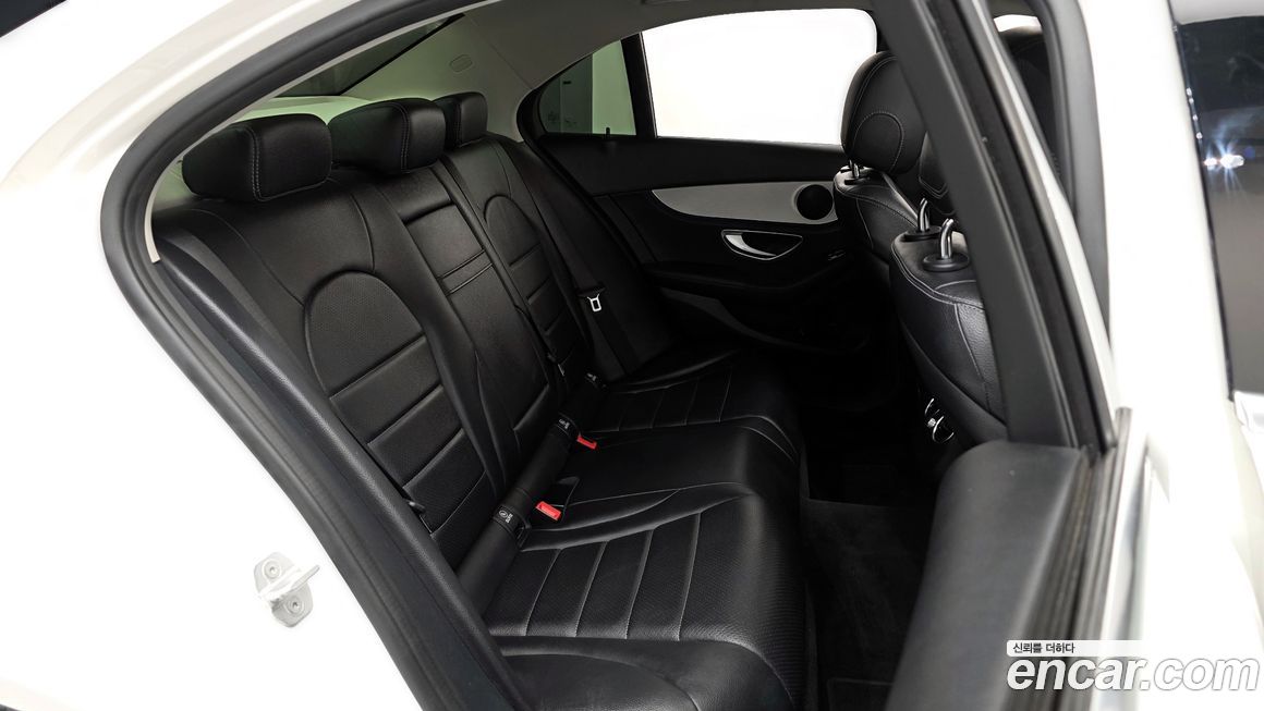 Mercedes-Benz C-Class 2016