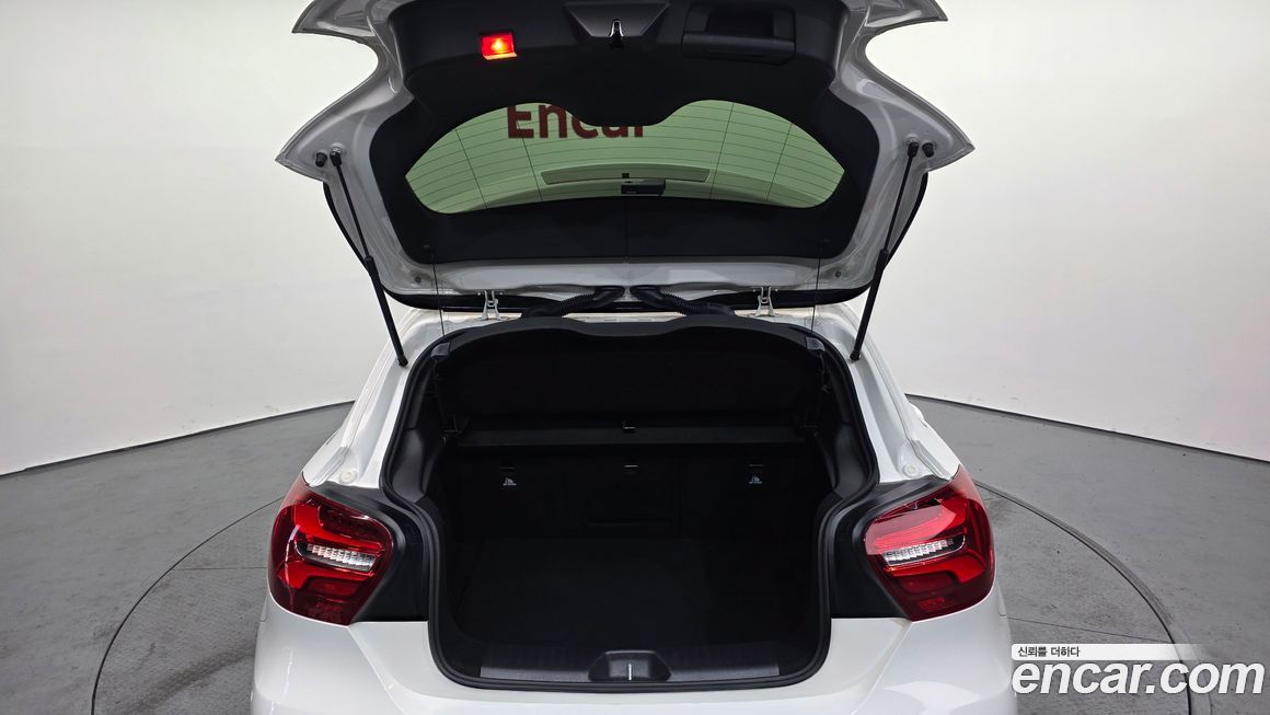 Mercedes-Benz A-Class 2018