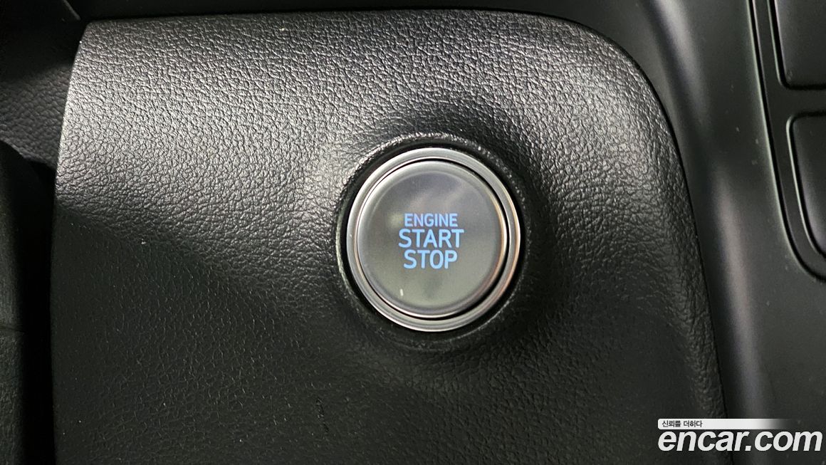 Hyundai Staria 2025