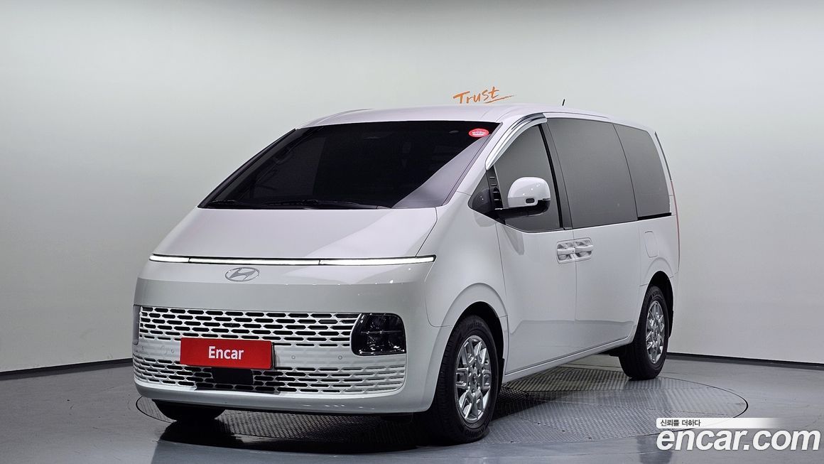 Hyundai Staria 2025