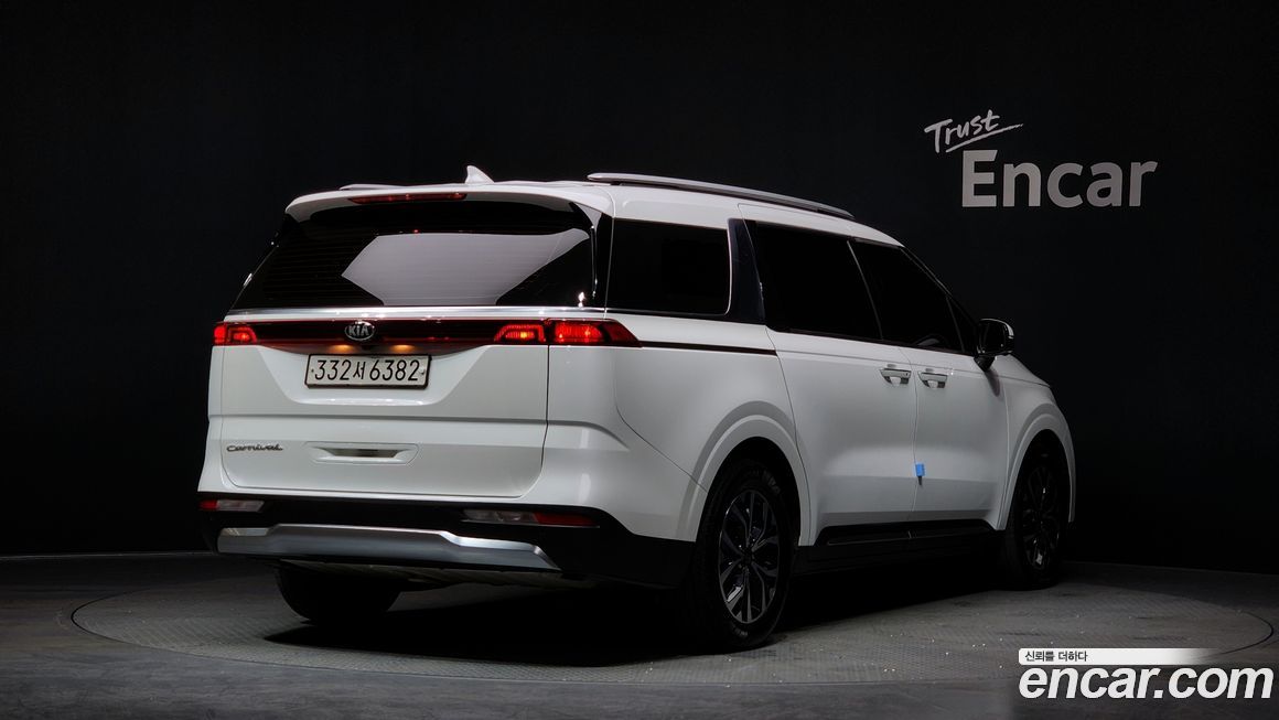 Kia Canival 2021